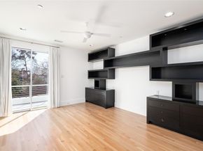 6446  Prestonshire Lane , Dallas Texas 75225