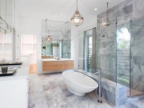 6446  Prestonshire Lane , Dallas Texas 75225