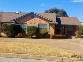 5116  Ledgestone Drive , Fort Worth Texas 76132