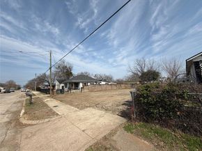 2610  Ingersoll Street , Dallas Texas 75212