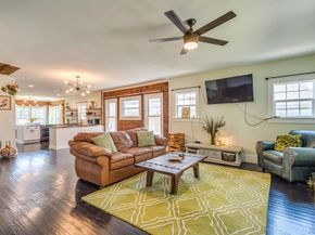 2706  Bomar Avenue , Fort Worth Texas 76103