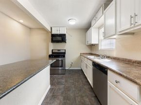 3432  Avenue C  , Fort Worth Texas 76105