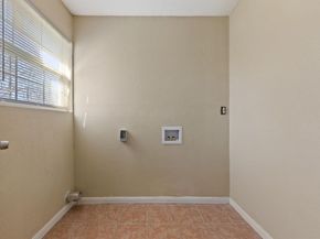 3432  Avenue C  , Fort Worth Texas 76105