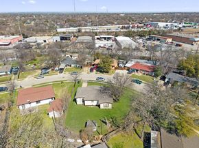 3432  Avenue C  , Fort Worth Texas 76105