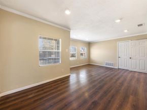 3432  Avenue C  , Fort Worth Texas 76105