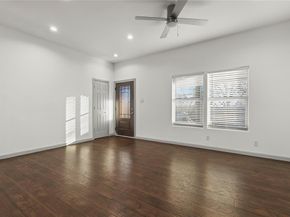 1207 E Russell Avenue , Carrollton Texas 75006