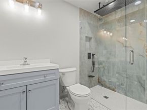 1207 E Russell Avenue , Carrollton Texas 75006