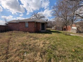 2600 W Bewick Street , Fort Worth Texas 76109
