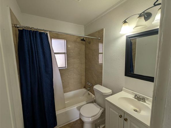 2600 W Bewick Street , Fort Worth Texas 76109