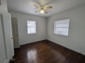 2600 W Bewick Street , Fort Worth Texas 76109