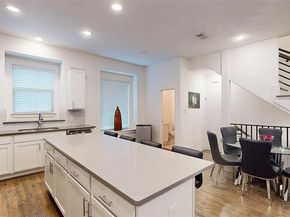 5811  Bryan Parkway  10, Dallas Texas 75206