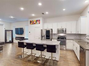 5811  Bryan Parkway  10, Dallas Texas 75206