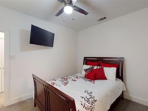 5811  Bryan Parkway  10, Dallas Texas 75206