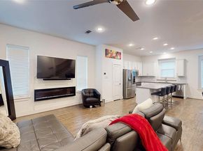 5811  Bryan Parkway  10, Dallas Texas 75206