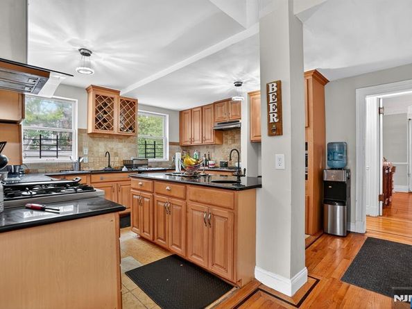 285 Maple Street, Englewood NJ 07631