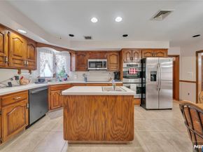 468 Morse Avenue, Ridgefield NJ 07657