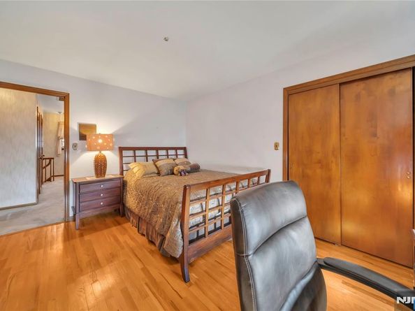 468 Morse Avenue, Ridgefield NJ 07657