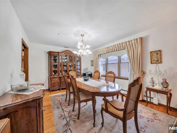 468 Morse Avenue, Ridgefield NJ 07657