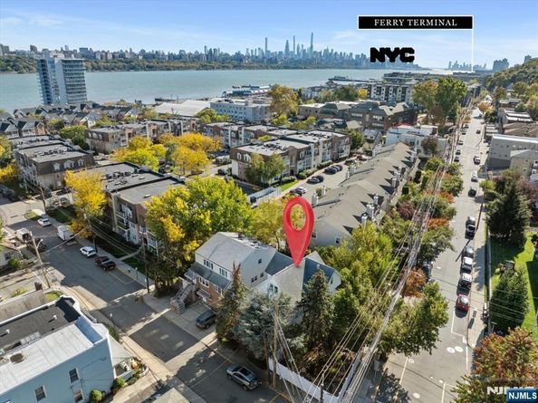 46 Garden Place, Edgewater NJ 07020