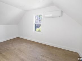 46 Garden Place, Edgewater NJ 07020