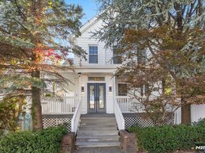 46 Garden Place, Edgewater NJ 07020