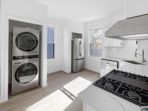 46 Garden Place, Edgewater NJ 07020