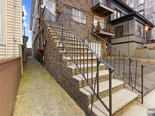 419 16th Street, Union City NJ 07087