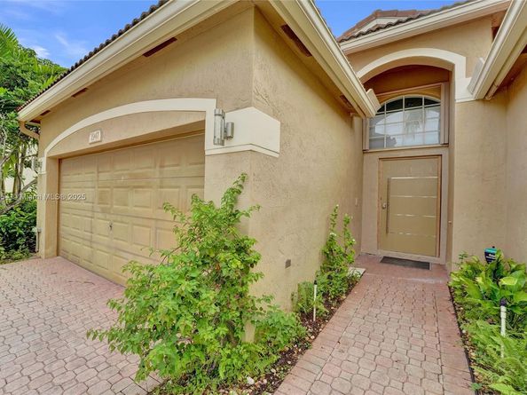 1947 NW 130th Ave, Pembroke Pines FL 33028