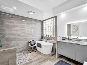 1947 NW 130th Ave, Pembroke Pines FL 33028
