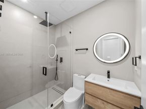 412 NW 47th St, Miami FL 33127