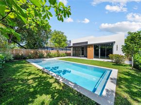 412 NW 47th St, Miami FL 33127