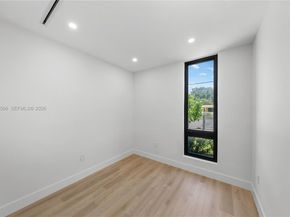 412 NW 47th St, Miami FL 33127