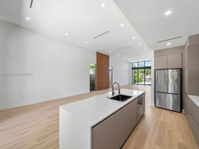 412 NW 47th St, Miami FL 33127