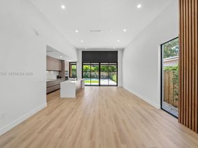 412 NW 47th St, Miami FL 33127