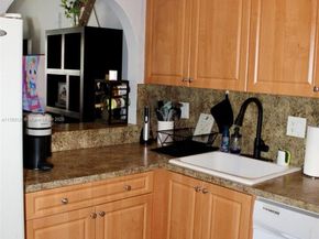 3638 NW 83rd Ln, Sunrise FL 33351