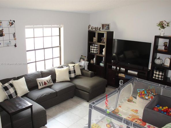 3638 NW 83rd Ln, Sunrise FL 33351