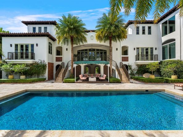 3305 S Moorings Way, Miami FL 33133