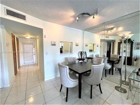 9900 Sunrise Lakes Blvd 210, Sunrise FL 33322