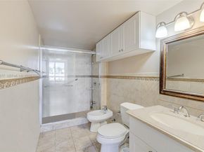 2642 Collins Ave 306, Miami Beach FL 33140