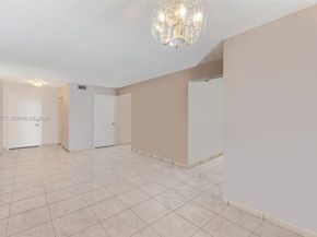 2642 Collins Ave 306, Miami Beach FL 33140