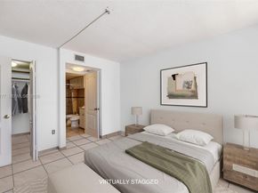 2642 Collins Ave 306, Miami Beach FL 33140