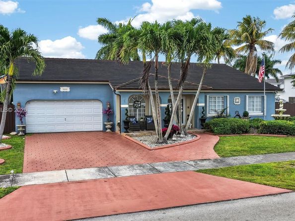15201 SW 177th Ter, Miami FL 33187