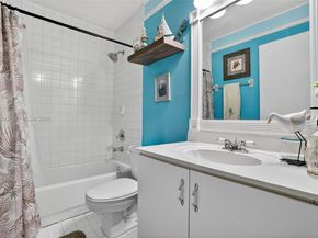 15201 SW 177th Ter, Miami FL 33187