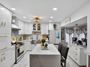 15201 SW 177th Ter, Miami FL 33187