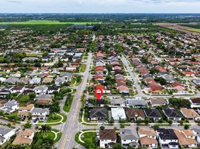 15201 SW 177th Ter, Miami FL 33187