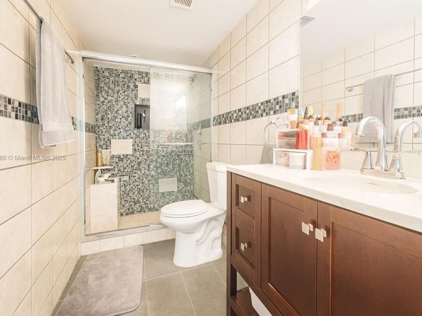 2821 N Miami Beach Blvd 5O, North Miami Beach FL 33160