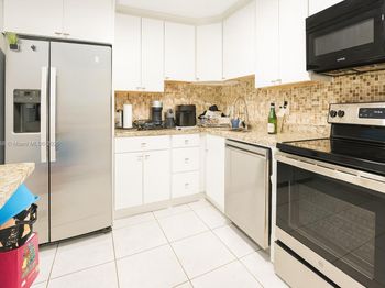 2821 N Miami Beach Blvd