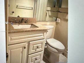 411 S Hollybrook Dr 308, Pembroke Pines FL 33025