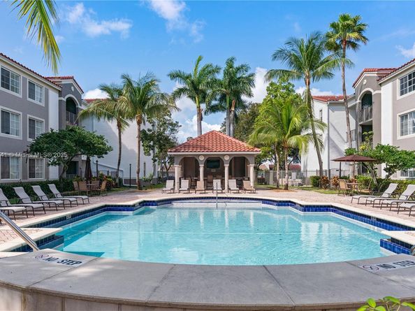 6821 SW 44 Street 102, Miami FL 33155