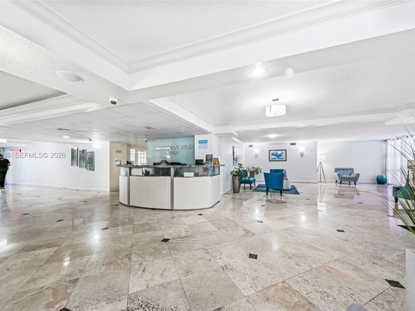 1000 Parkview Dr 107, Hallandale Beach FL 33009